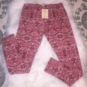 ❤️🆕 Pink Rose burgundy/white leggings❤️